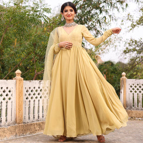 GREEN MUKAISH FLARED LONG GOWN