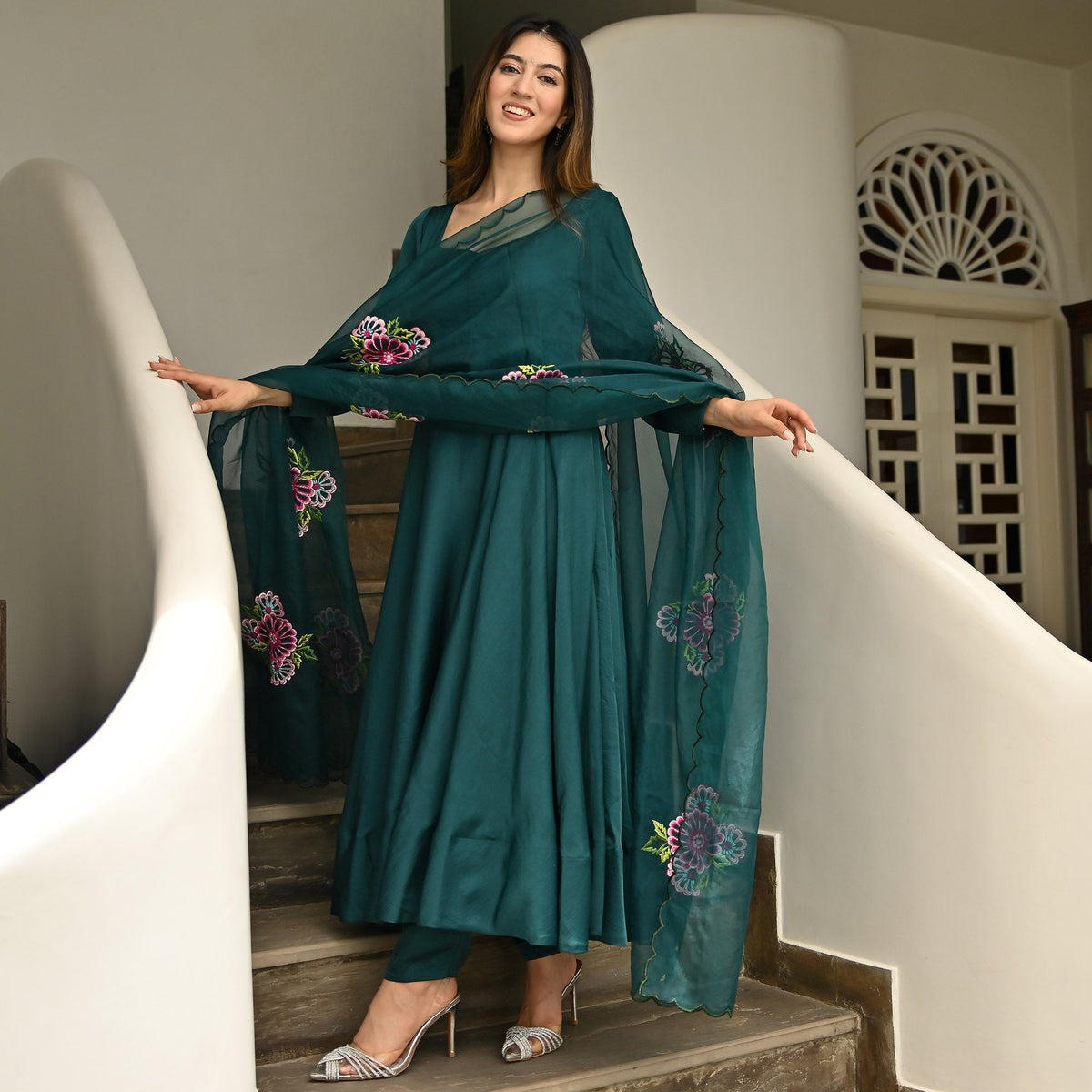 Green Anarkali Embroidered Dupatta