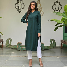 Green Rayon Solid Kurta with White Pants