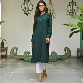 Green Rayon Solid Kurta with White Pants